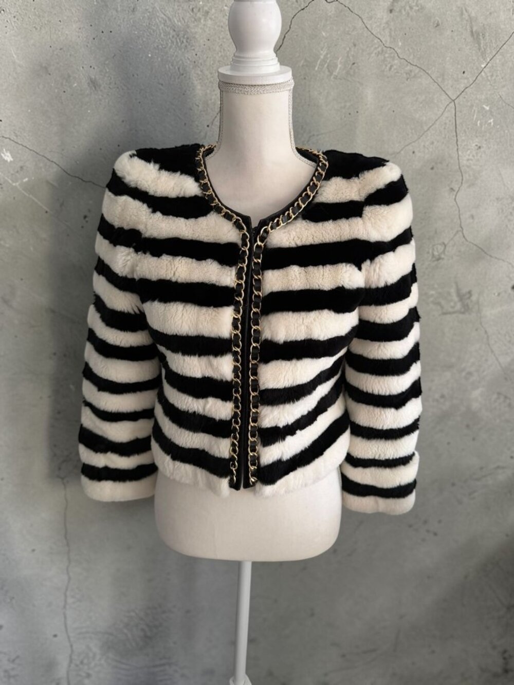 SHAHCHI Black White Faux Fur Coat Jacket Size M NEW NWT
